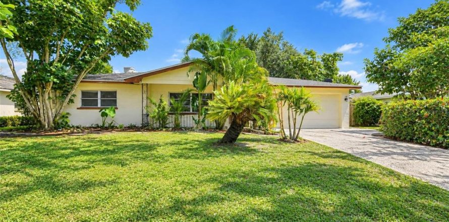 Casa en Clearwater, Florida 3 dormitorios, 135.17 m2 № 2385673