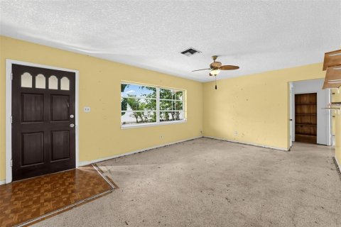 Casa en venta en Clearwater, Florida, 3 dormitorios, 135.17 m2 № 2385673 - foto 3