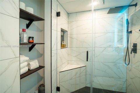 Copropriété à vendre à Hialeah, Floride: 1 chambre, 69.68 m2 № 1998322 - photo 27