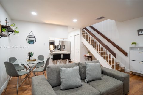 Copropriété à vendre à Hialeah, Floride: 1 chambre, 69.68 m2 № 1998322 - photo 16