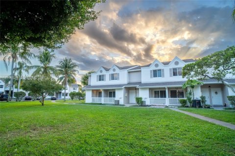 Copropriété à vendre à Hialeah, Floride: 1 chambre, 69.68 m2 № 1998322 - photo 29