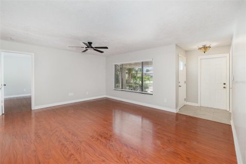 Casa en venta en Altamonte Springs, Florida, 3 dormitorios, 112.13 m2 № 1792887 - foto 4
