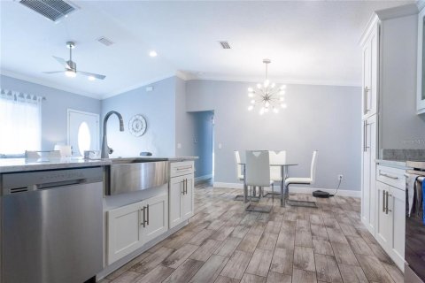 Купить виллу или дом в Уиллистон, Флорида 5 комнат, 113.81м2, № 2150032 - фото 11