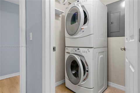 Copropriété à vendre à Gainesville, Floride: 2 chambres, 130.99 m2 № 1395280 - photo 16