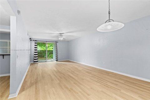 Copropriété à vendre à Gainesville, Floride: 2 chambres, 130.99 m2 № 1395280 - photo 10