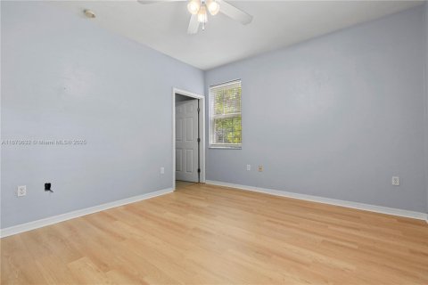 Copropriété à vendre à Gainesville, Floride: 2 chambres, 130.99 m2 № 1395280 - photo 17