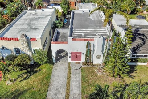 Casa en Hollywood, Florida 2 dormitorios, 158.49 m2 № 2190687