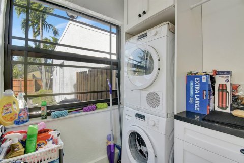 Casa en venta en Hollywood, Florida, 2 dormitorios, 158.49 m2 № 2190687 - foto 15