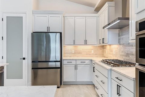 Купить виллу или дом в Парриш, Флорида 6 комнат, 200.58м2, № 2212991 - фото 9