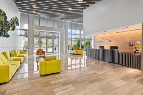 Condo in Miami, Florida, 1 bedroom  № 1933228 - photo 2