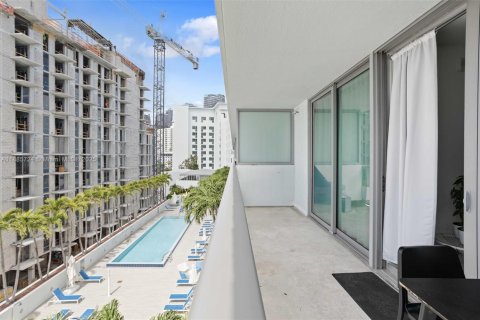 Condo in Miami, Florida, 1 bedroom  № 1933228 - photo 14