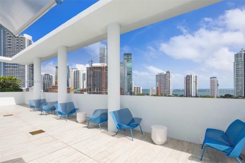 Condo in Miami, Florida, 1 bedroom  № 1933228 - photo 24