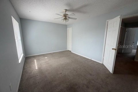 Снять в аренду таунхаус в Орландо, Флорида 3 спальни, 121.42м2, № 2212340 - фото 10