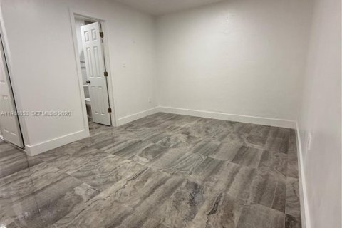 Коммерческая недвижимость в Хомстед, Флорида 1 спальня, 55.74м2 № 2004537