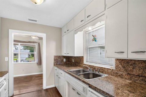 House in Lakeland, Florida 3 bedrooms, 80.17 sq.m. № 2393659 - photo 26
