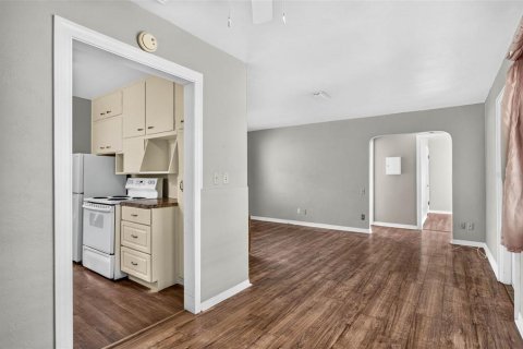 House in Lakeland, Florida 3 bedrooms, 80.17 sq.m. № 2393659 - photo 22