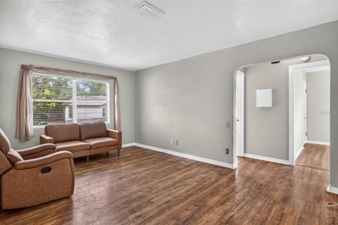 House in Lakeland, Florida 3 bedrooms, 80.17 sq.m. № 2393659 - photo 17