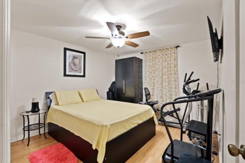 Condo in Leesburg, Florida, 2 bedrooms  № 1824172 - photo 13