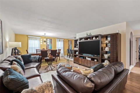 Condo in Leesburg, Florida, 2 bedrooms  № 1824172 - photo 2