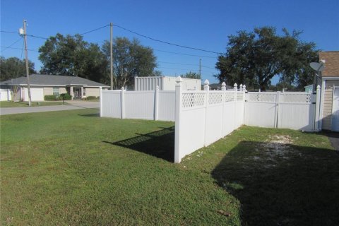 Villa ou maison à vendre à Ocala, Floride: 3 chambres, 112.97 m2 № 2126202 - photo 16