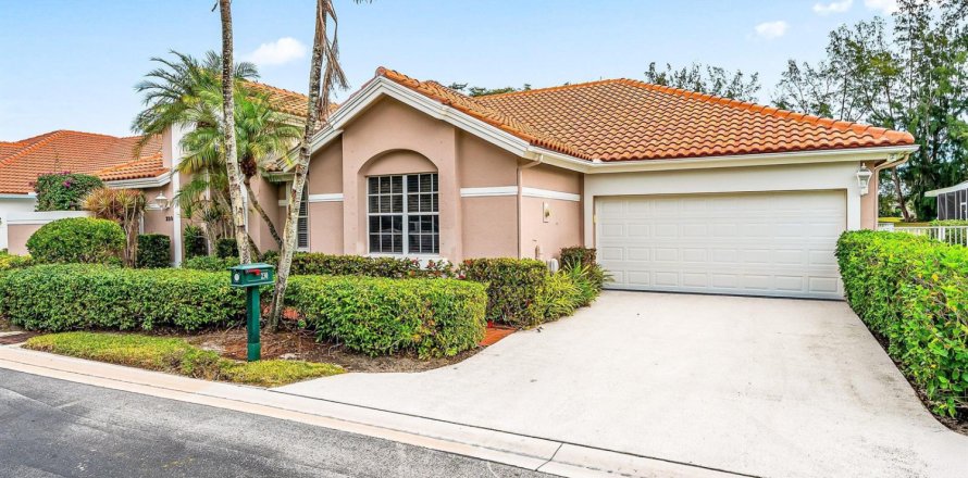 Casa en Palm Beach Gardens, Florida 3 dormitorios, 216.46 m2 № 2180185