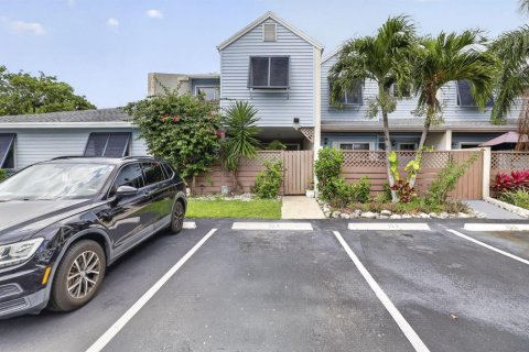 Adosado en Margate, Florida 3 dormitorios, 125.79 m2 № 2077754