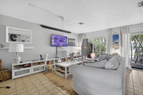 Adosado en venta en Margate, Florida, 3 dormitorios, 125.79 m2 № 2077754 - foto 3