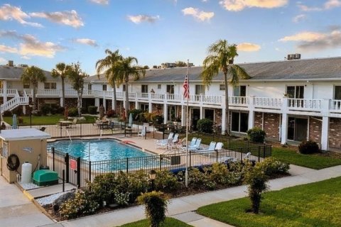 Condo in New Port Richey, Florida, 1 bedroom  № 2275497