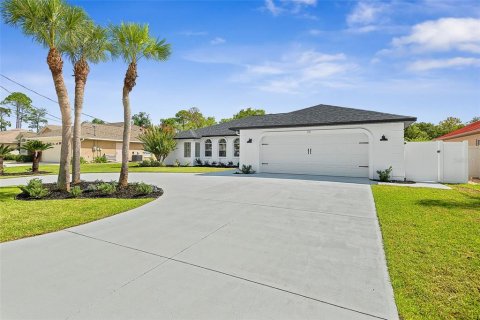 Casa en Palm Coast, Florida 3 dormitorios, 214.23 m2 № 2384376