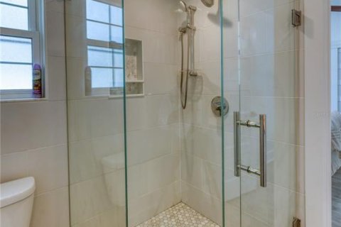 House in Saint Pete Beach, Florida 2 bedrooms, 98.1 sq.m. № 1658662 - photo 12