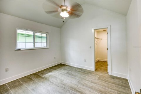 House in Saint Pete Beach, Florida 2 bedrooms, 98.1 sq.m. № 1658662 - photo 11