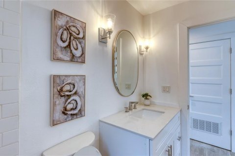 House in Saint Pete Beach, Florida 2 bedrooms, 98.1 sq.m. № 1658662 - photo 14