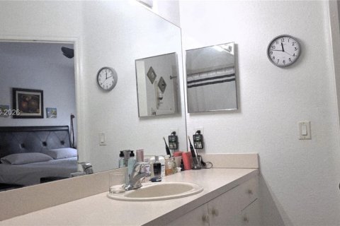 Touwnhouse à vendre à Tamarac, Floride: 2 chambres, 112.78 m2 № 2033364 - photo 25