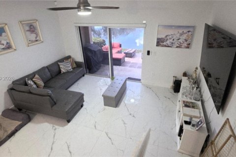 Touwnhouse à vendre à Tamarac, Floride: 2 chambres, 112.78 m2 № 2033364 - photo 16