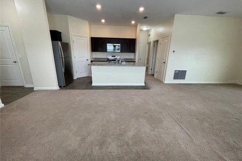 House in Davenport, Florida 3 bedrooms, 144.09 sq.m. № 1854616 - photo 10