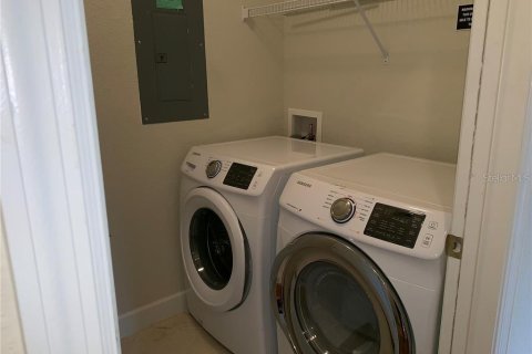 Condo in Gainesville, Florida, 3 bedrooms  № 1772784 - photo 10