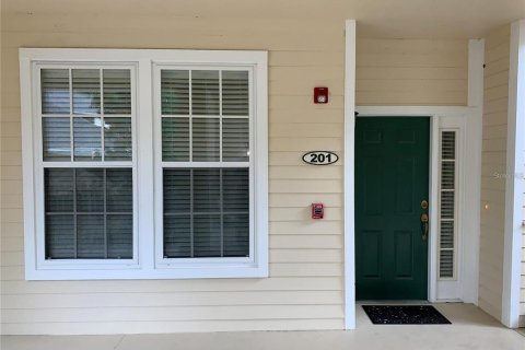 Condo in Gainesville, Florida, 3 bedrooms  № 1772784 - photo 1