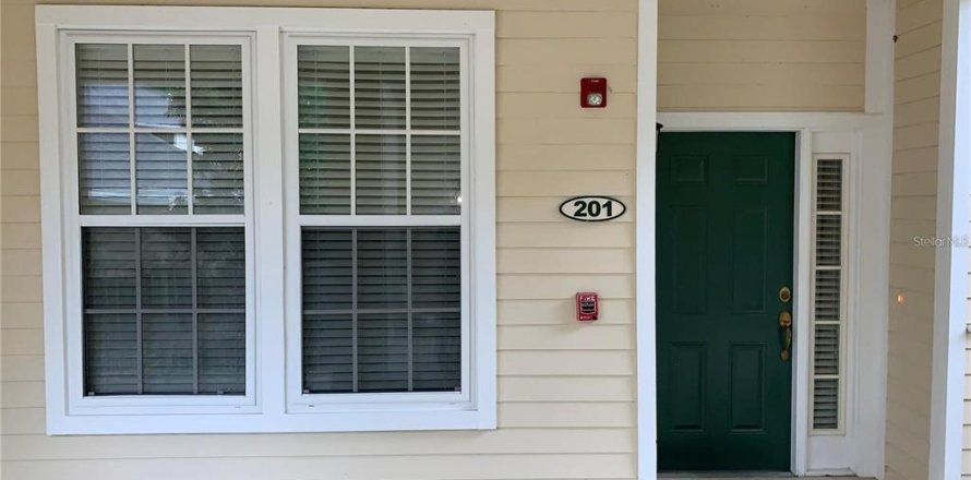 Condo in Gainesville, Florida, 3 bedrooms № 1772784
