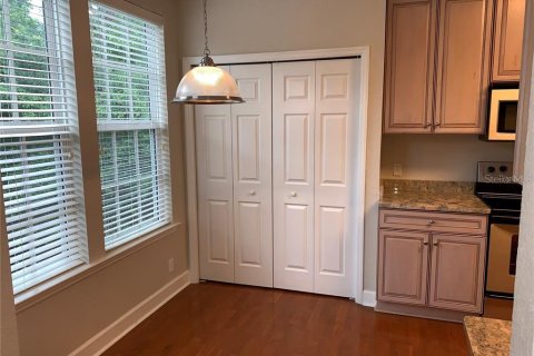 Condo in Gainesville, Florida, 3 bedrooms  № 1772784 - photo 3