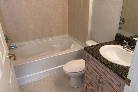 Condo in Gainesville, Florida, 3 bedrooms  № 1772784 - photo 8