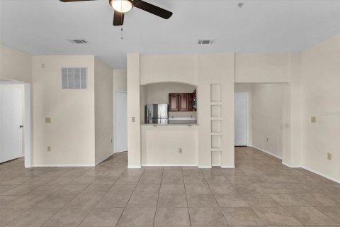 Copropriété à vendre à Lake Mary, Floride: 2 chambres, 115.38 m2 № 1591437 - photo 4