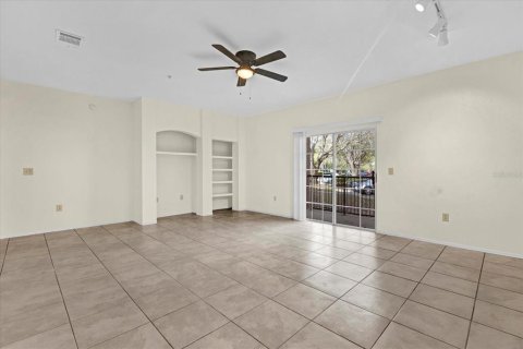 Copropriété à vendre à Lake Mary, Floride: 2 chambres, 115.38 m2 № 1591437 - photo 8