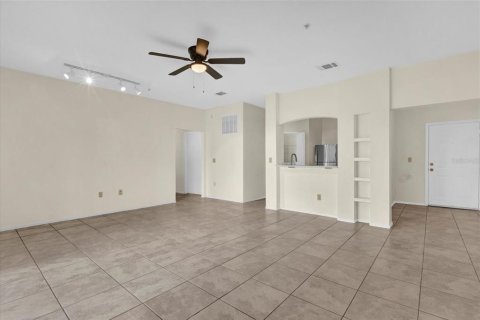 Copropriété à vendre à Lake Mary, Floride: 2 chambres, 115.38 m2 № 1591437 - photo 6