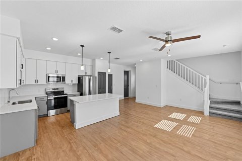 Touwnhouse à louer à Kissimmee, Floride: 3 chambres, 129.13 m2 № 2157316 - photo 3