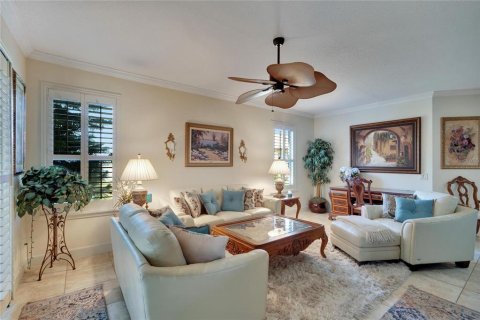House in Apollo Beach, Florida 2 bedrooms, 151.52 sq.m. № 1556811 - photo 18