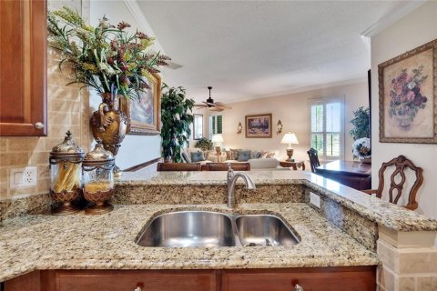 House in Apollo Beach, Florida 2 bedrooms, 151.52 sq.m. № 1556811 - photo 13