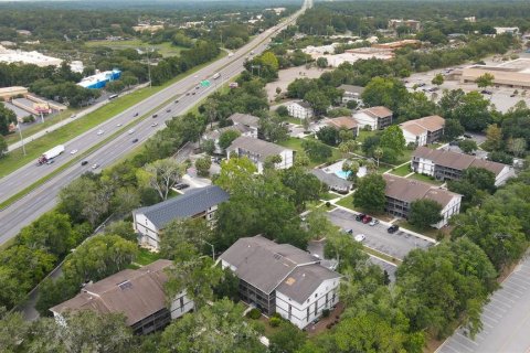 Condo in Gainesville, Florida, 2 bedrooms  № 2231562 - photo 16