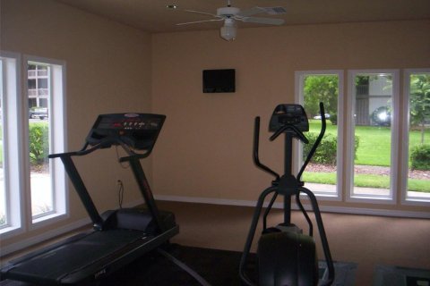 Condo in Gainesville, Florida, 2 bedrooms  № 2231562 - photo 17