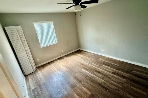 Condo in Gainesville, Florida, 2 bedrooms  № 2231562 - photo 14