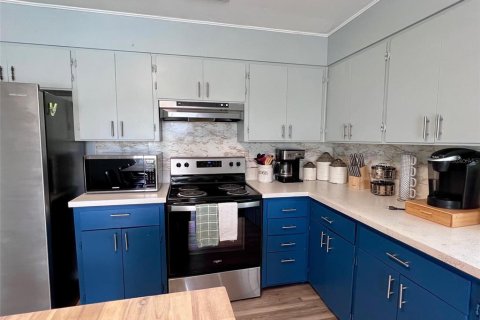 House in Placida, Florida 2 bedrooms, 82.13 sq.m. № 2103816 - photo 12